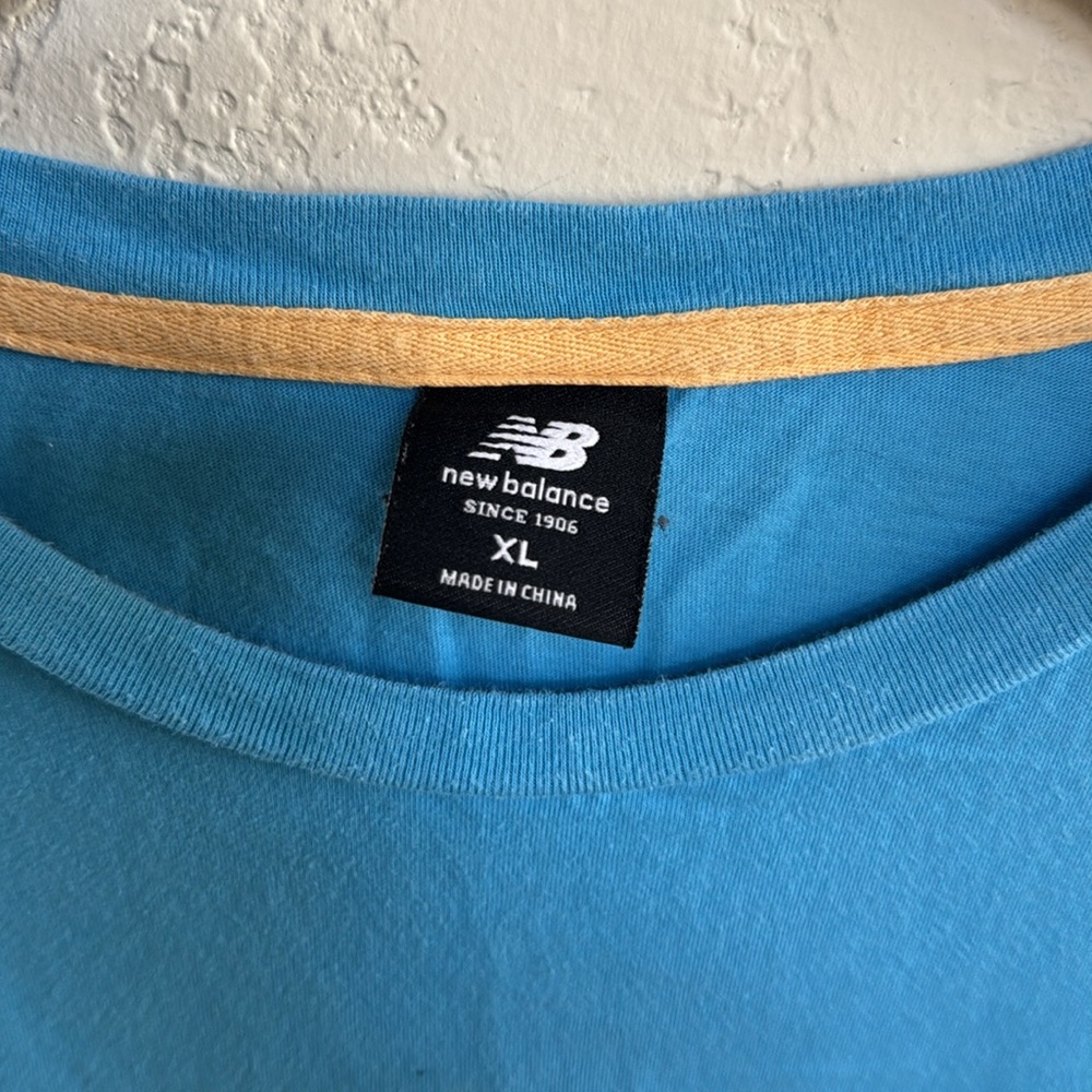Vintage New Balance T-shirt - Picture 3 of 4
